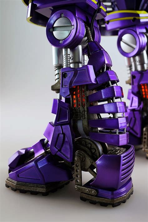 noisy boy robot.